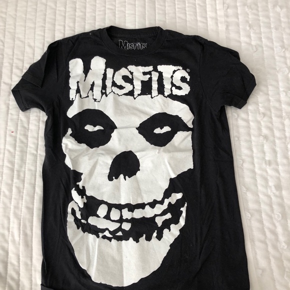 Misfits Tee - Picture 1 of 2